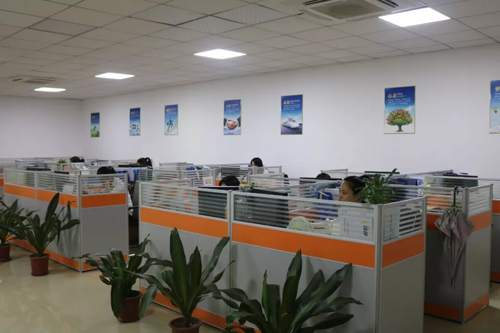 引路人：瞄准差异化市场需求 缔造卓越显示民族品牌