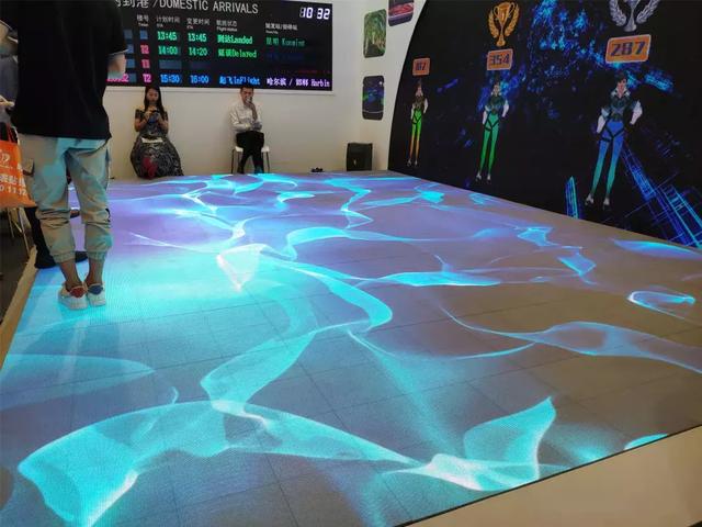 展会专访 | 鑫亿光：融合创新，用LED地砖屏产品撬动显示市场