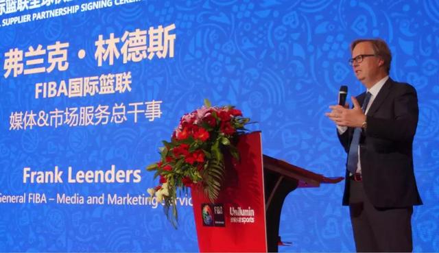 官宣了！洲明体育正式成为国际篮联全球供应商