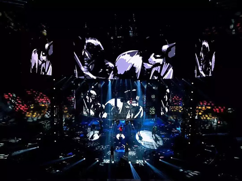 2018最高科技的舞美现场！看到第一个你就该沸腾了