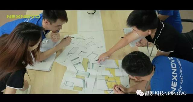 时尚街“新宠”，晶泓透明屏力鼎西安四海唐人街