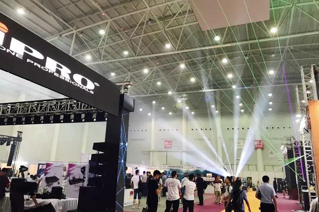 2019第二届武汉国际专业灯光、音响展览会今日盛大开幕!照片直播带您一睹精彩盛况!