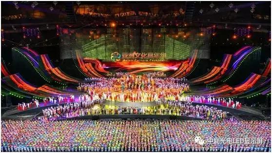 由中润光电承制的亚洲文化嘉年活动的巨型《LED灯光矩阵》荣膺吉尼斯世界纪录！
