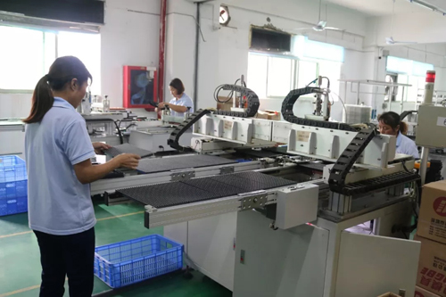 引路人：瞄准差异化市场需求 缔造卓越显示民族品牌