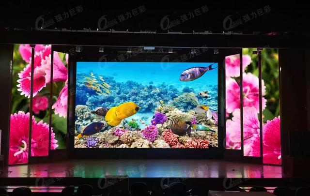 LED显示屏入校季 现代化名校都长这样！