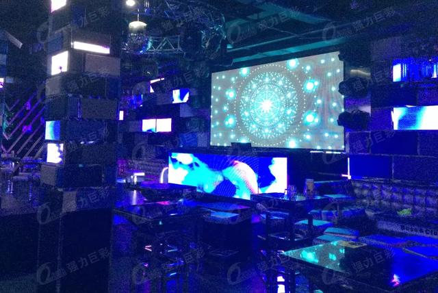 越夜越美丽 LED显示屏让都市娱乐更多彩！