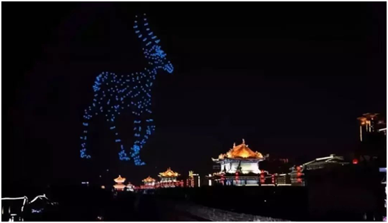 400架无人机上演灯光秀，点燃西宁夜!
