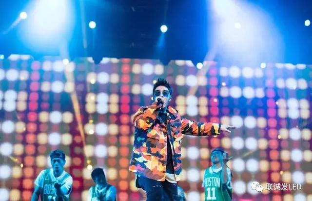 “龙腾”出击 | 潘玮柏“创使者 coming home”巡回演唱会重庆站