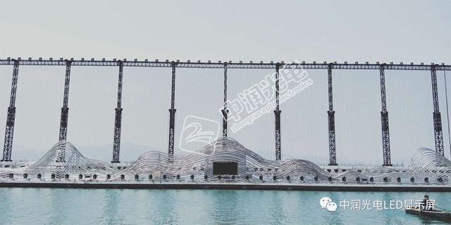中润光电承建的晋阳湖2000平米大型LED网格屏正式启用! 中润光电承建的晋阳湖2000平米大型LED网格屏正式启用!