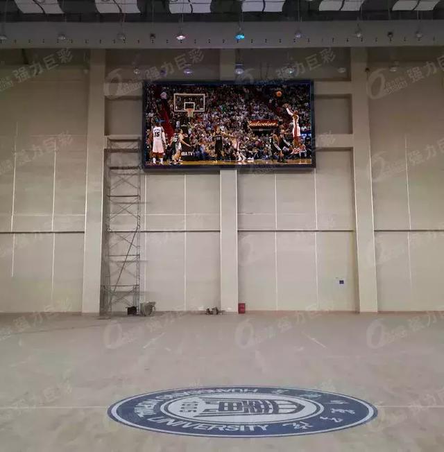 LED显示屏入校季 现代化名校都长这样！