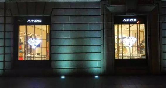 LED玻璃屏进入成熟高速发展期，LED灯条屏将何去何从