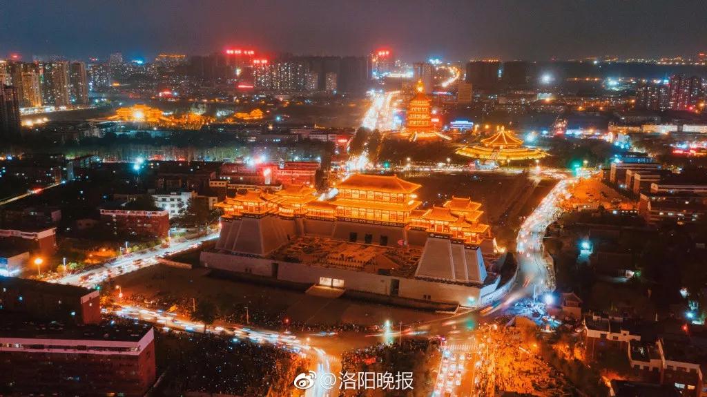 震撼！洛阳连续20天上演“3D灯光投影秀”