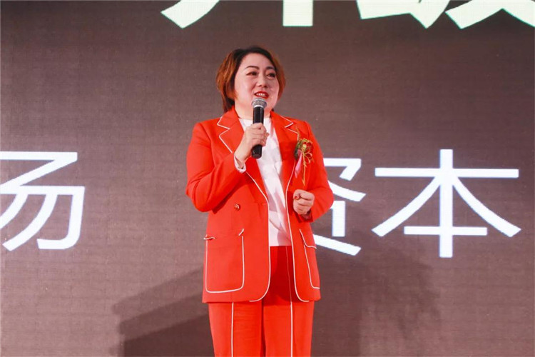 热烈祝贺慧聪2019年LED租赁屏新模式交流大会暨新产品发布会圆满成功
