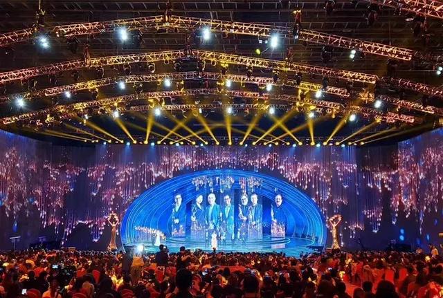 首次使用270°环幕投影 第九届北京国际电影节开幕式有点燃