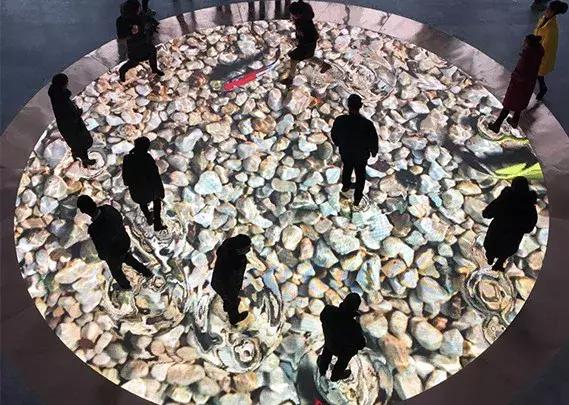 全方位高级体验鼎力显示互动LED地砖屏个性张扬时尚