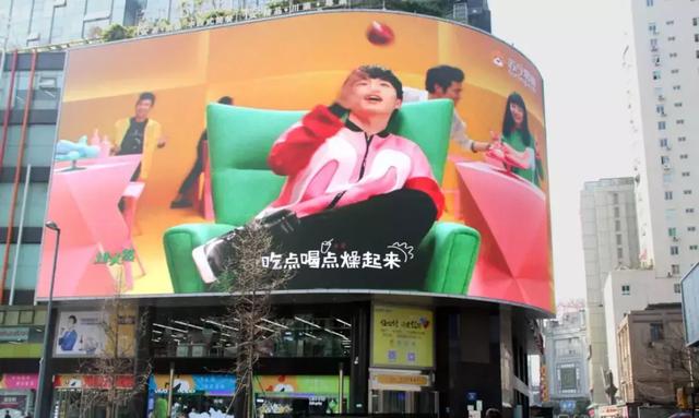 中国户外广告论坛，艾比森诠释时间见证至真品质
