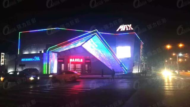 越夜越美丽 LED显示屏让都市娱乐更多彩！