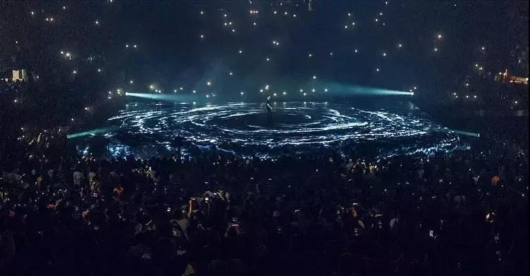 有钱就可以为所欲为吗？这个舞台告诉你：是的！