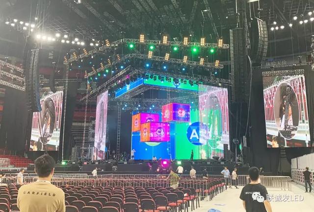 “龙腾”出击 | 潘玮柏“创使者 coming home”巡回演唱会重庆站