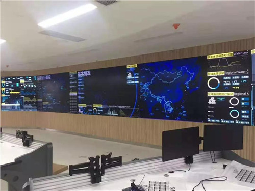 传光显示丨户外P2.5高清显示系列