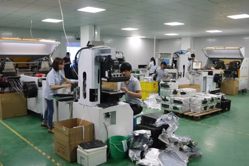 引路人：瞄准差异化市场需求 缔造卓越显示民族品牌