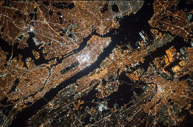 更智慧的城市 更持续的户外广告