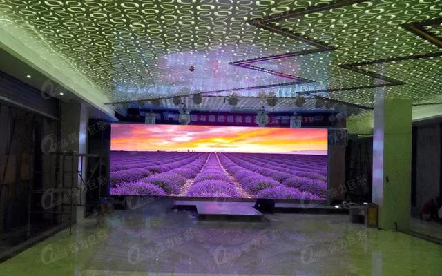 越夜越美丽 LED显示屏让都市娱乐更多彩！