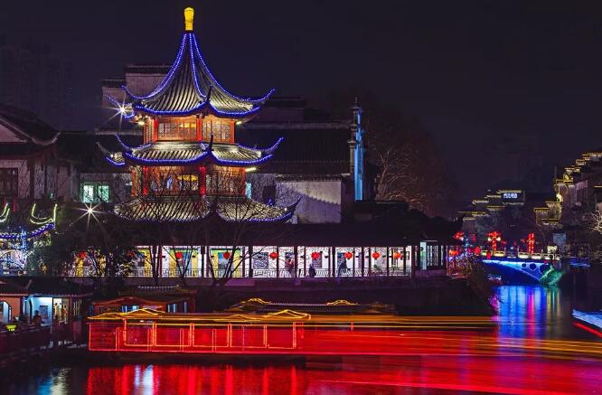 “夜游经济”！时代来临 多地出台政策鼓励夜间经济发展