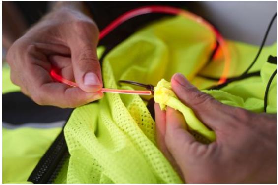 欧司朗与Held合作，摩托车服加装LED灯模块