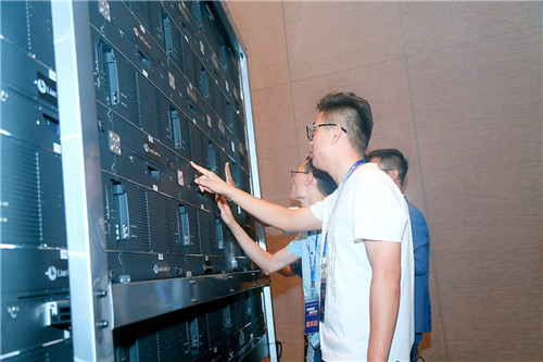 “多维联盟 智控未来”联建光电现代指挥中心解决方案研讨会引爆成都！