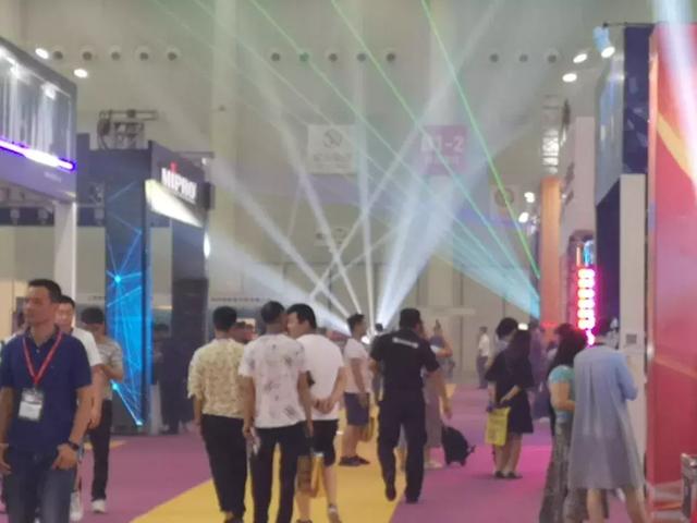 2019第二届武汉国际专业灯光、音响展览会今日盛大开幕!照片直播带您一睹精彩盛况!