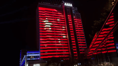 国庆节他们用户外广告向祖国如此表白但需如此规范！