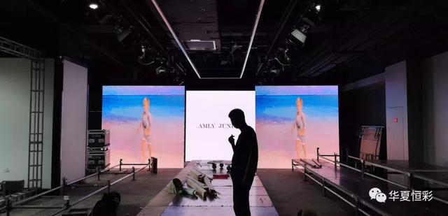 华夏光彩LOB技术在舞台租赁屏市场上大展身手！