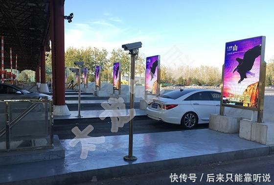 太龙智显14台LED广告机成功应用于北京机场高速天竺收费站