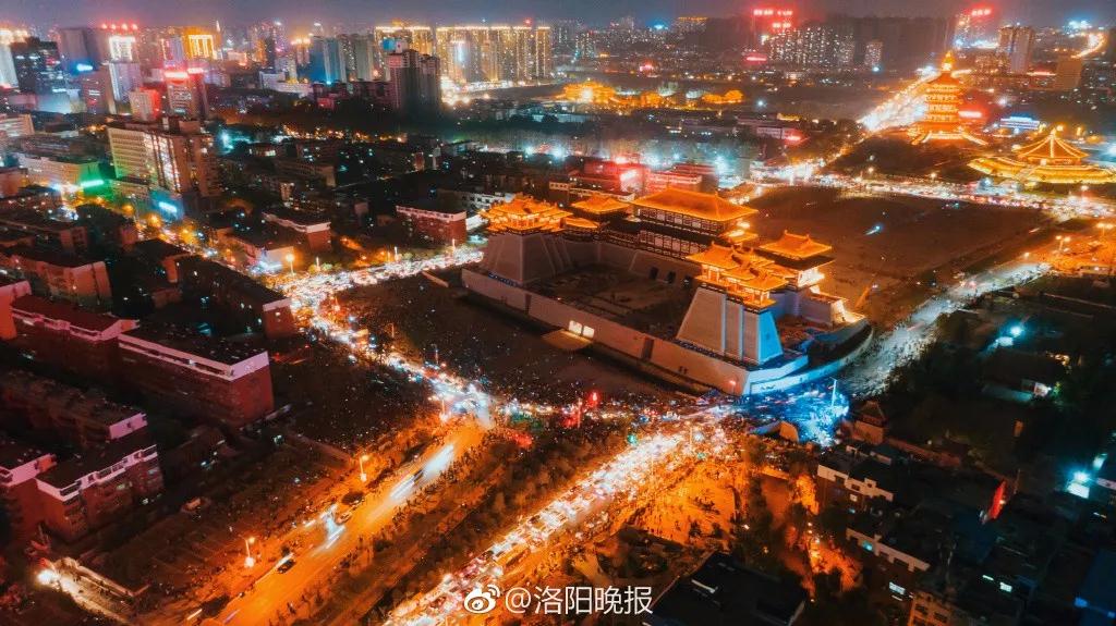 震撼！洛阳连续20天上演“3D灯光投影秀”