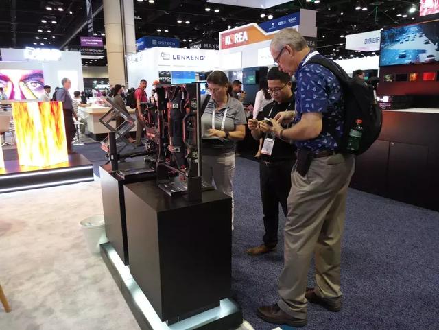 Dicolor携新品闪耀InfoComm盛会，再次受邀Mondo颁奖礼