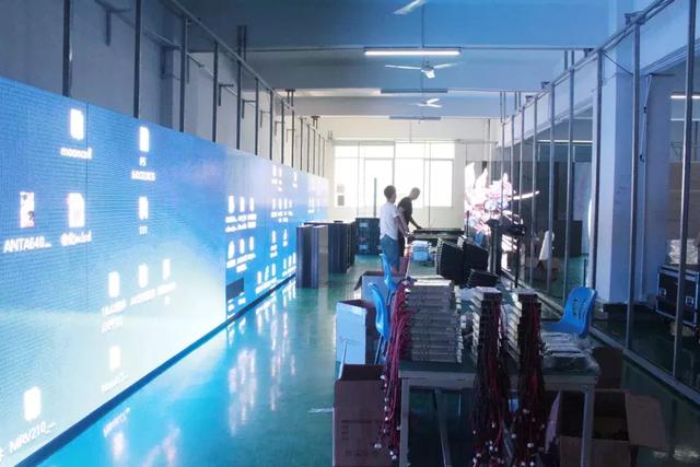 圣彼得：找准方向，做共阴节能屏领域的“先行探索者”