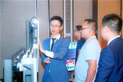 “多维联盟 智控未来”联建光电现代指挥中心解决方案研讨会引爆成都！