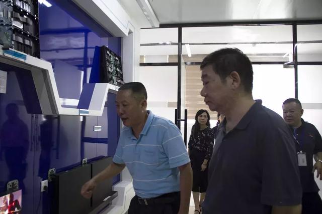 厦门市科学技术局孔曙光局长一行至我司调研指导