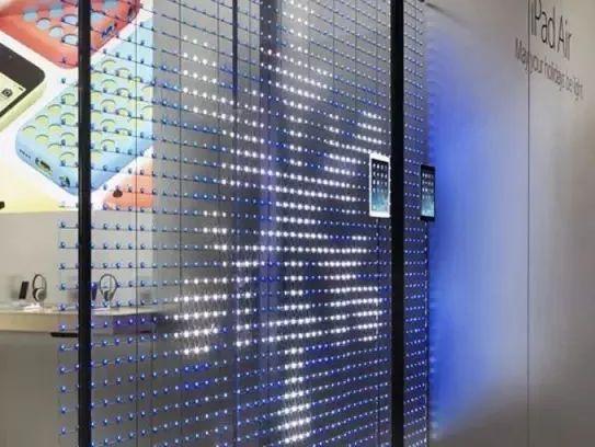 LED玻璃屏进入成熟高速发展期，LED灯条屏将何去何从