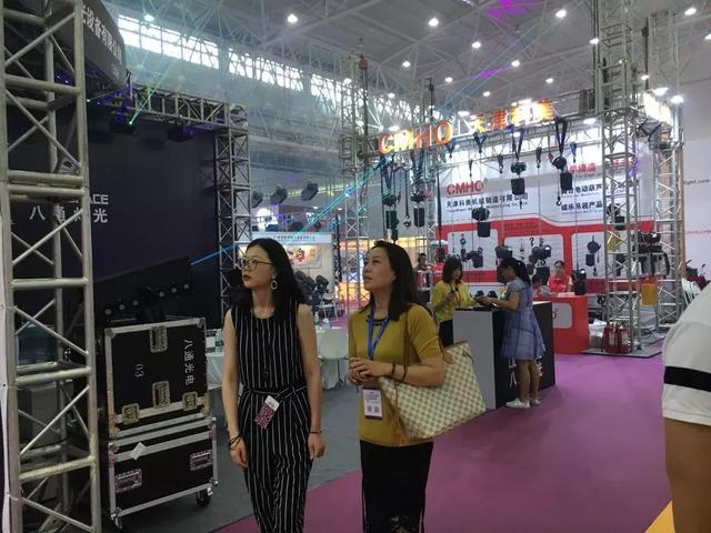 2019第二届武汉国际专业灯光、音响展览会今日盛大开幕!照片直播带您一睹精彩盛况!