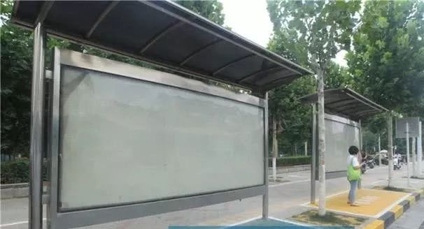 前有一指没，现有一撬光，户外广告清理整顿危机和机遇