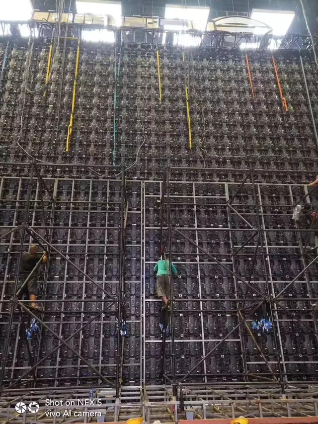 易事达1000方租赁屏助力广汽传祺新车发布会