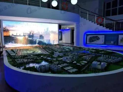 强力巨彩魅力闪耀2018世界VR产业大会