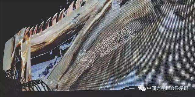 中润光电承建的晋阳湖2000平米大型LED网格屏正式启用! 中润光电承建的晋阳湖2000平米大型LED网格屏正式启用!