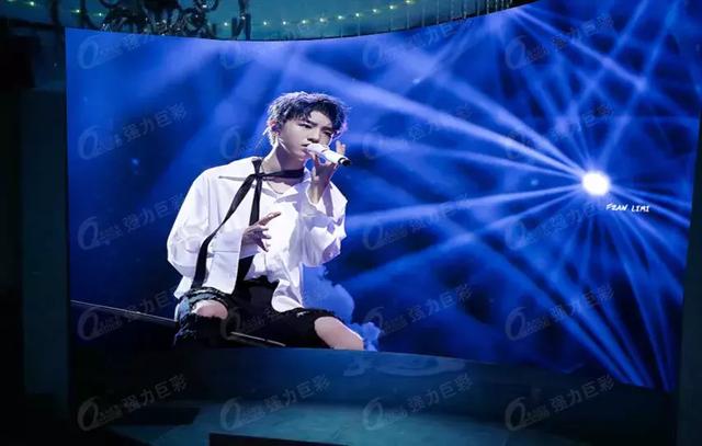 越夜越美丽 LED显示屏让都市娱乐更多彩！