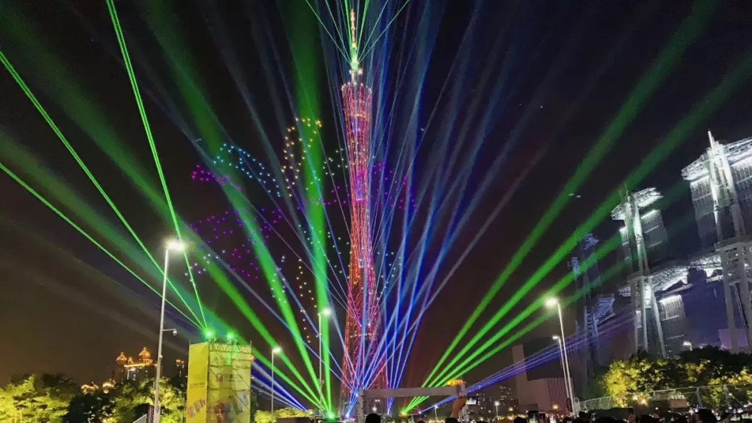 美爆了！2018广州国际灯光节闪耀夜空！