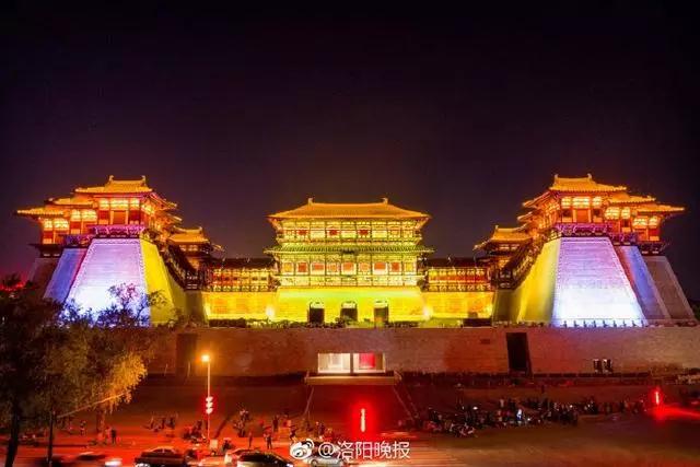 震撼！洛阳连续20天上演“3D灯光投影秀”