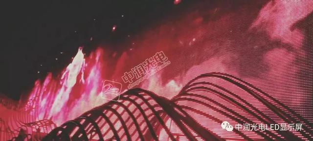 中润光电承建的晋阳湖2000平米大型LED网格屏正式启用! 中润光电承建的晋阳湖2000平米大型LED网格屏正式启用!