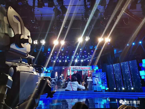 上海东方卫视再现华夏光彩大屏 这次是因为《幕后 之 王》